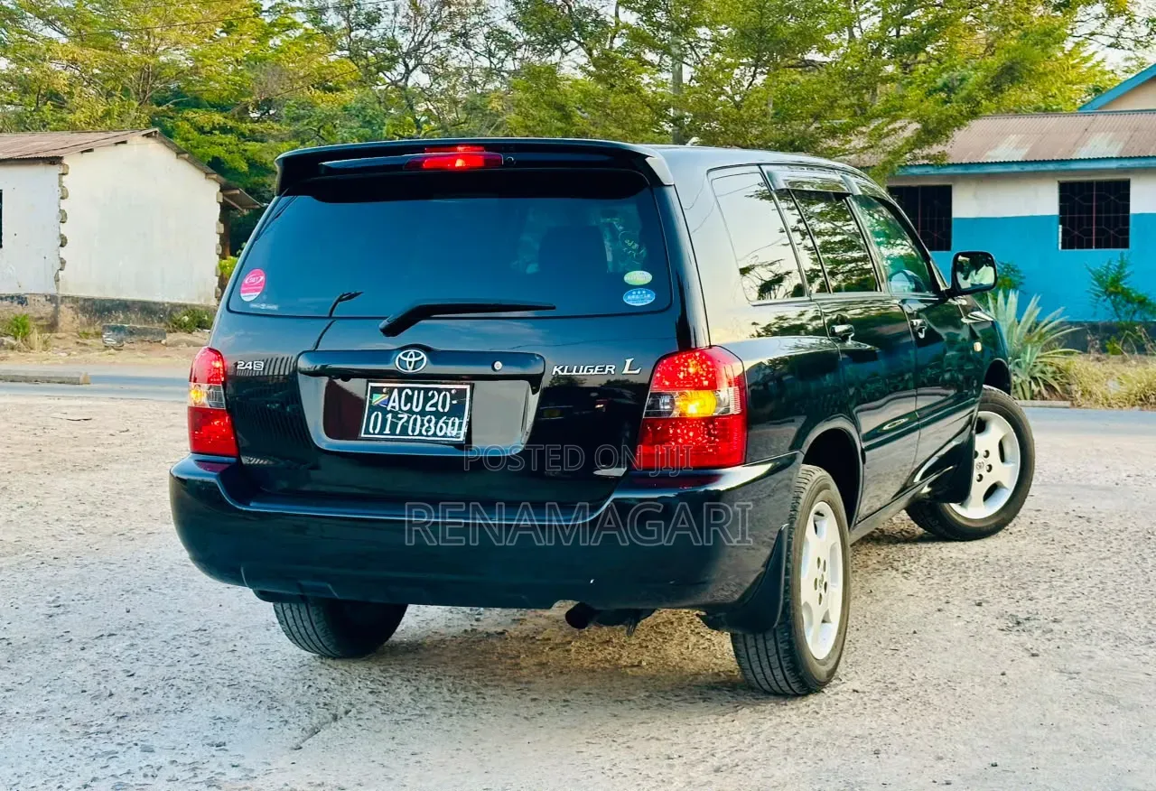 Toyota Kluger 2005 Black