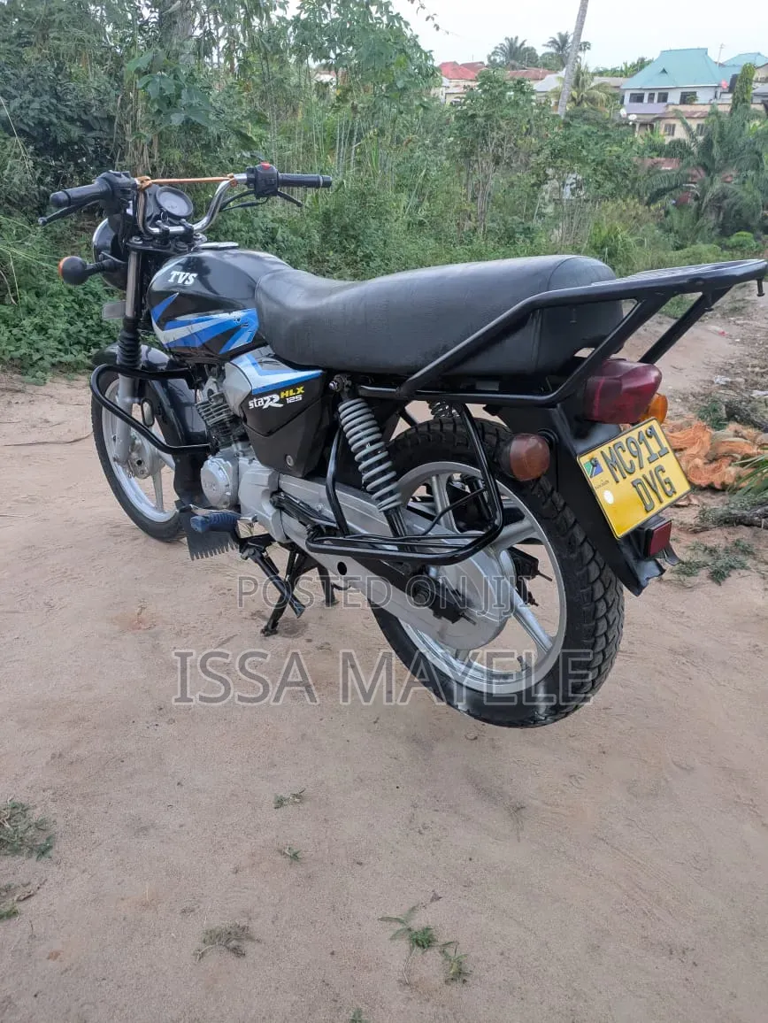 TVS HLX 125 2024 Black