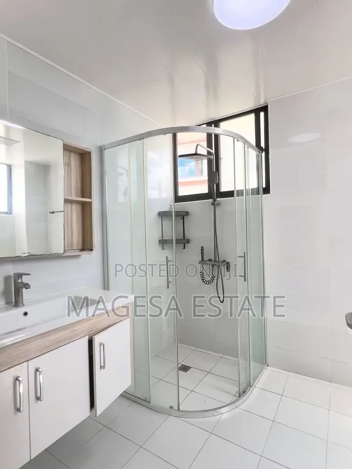4bdrm Apartment in Mikochen, Mikocheni for rent