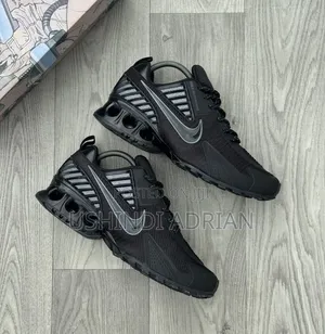 Lnike Original SneakersZenye Comfortable Na Zenye Ubora Wa Juu