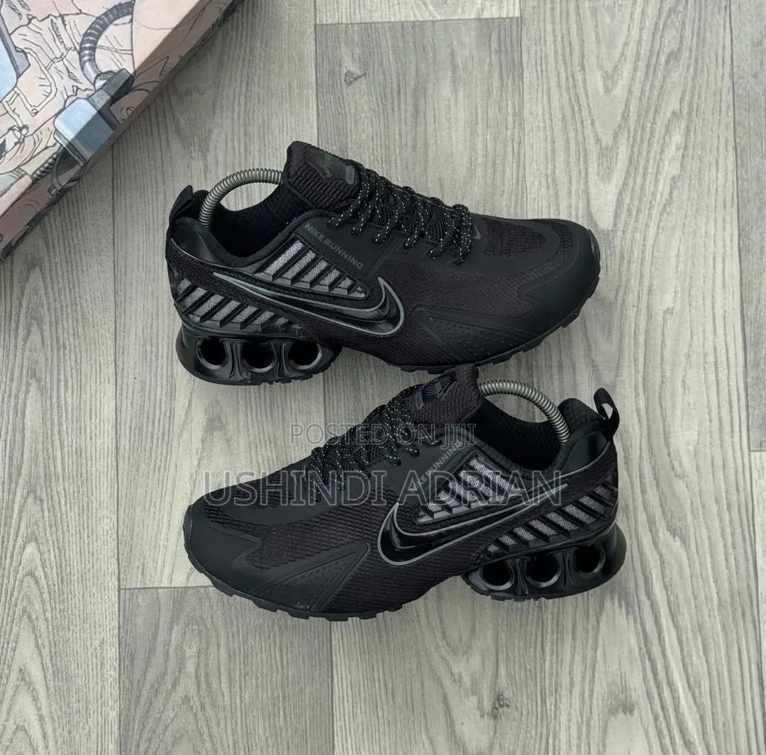 Lnike Original SneakersZenye Comfortable Na Zenye Ubora Wa Juu