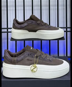 Adidas Original SneakersBrand: Adidas