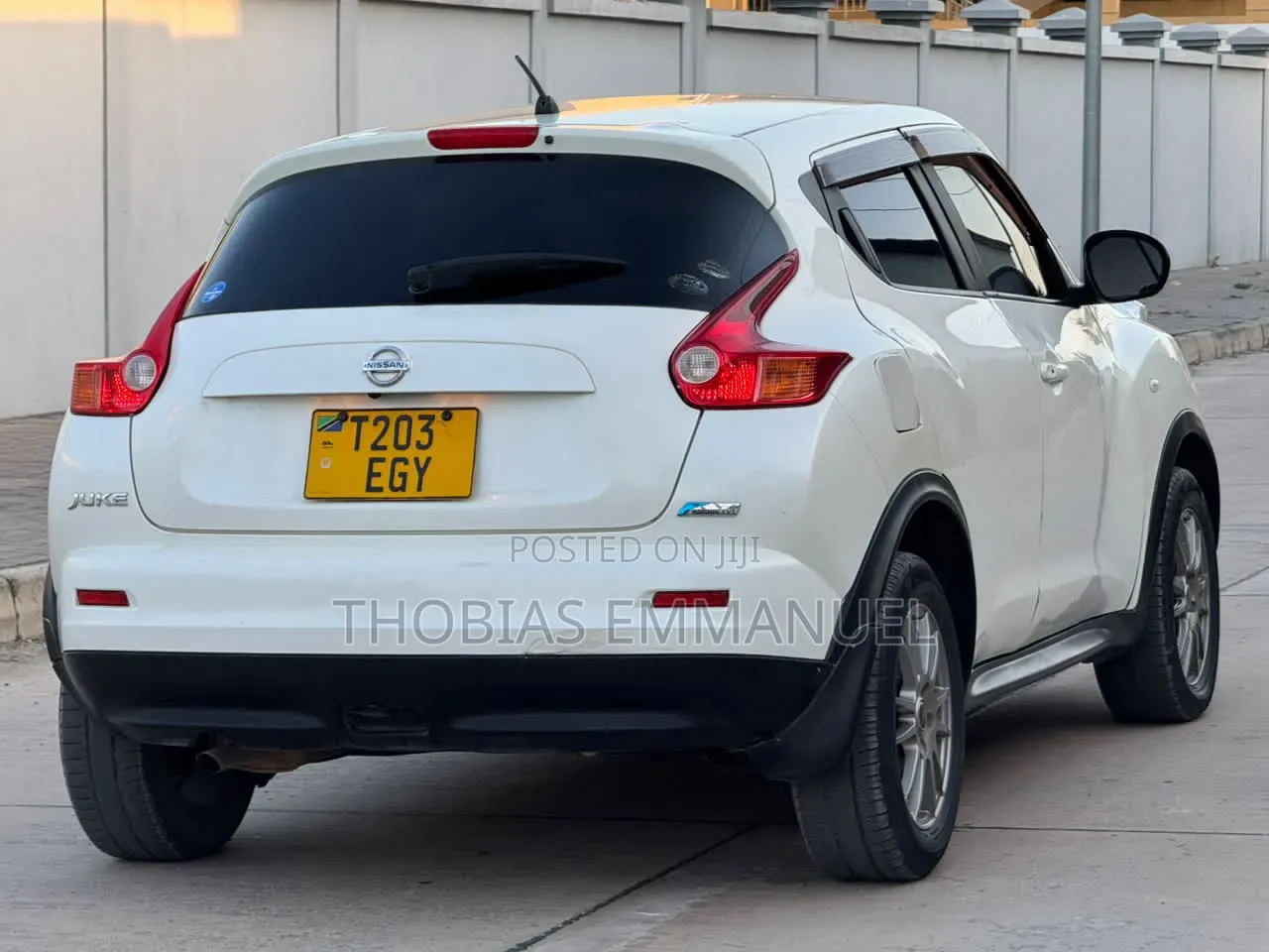 Nissan Juke 2011 White