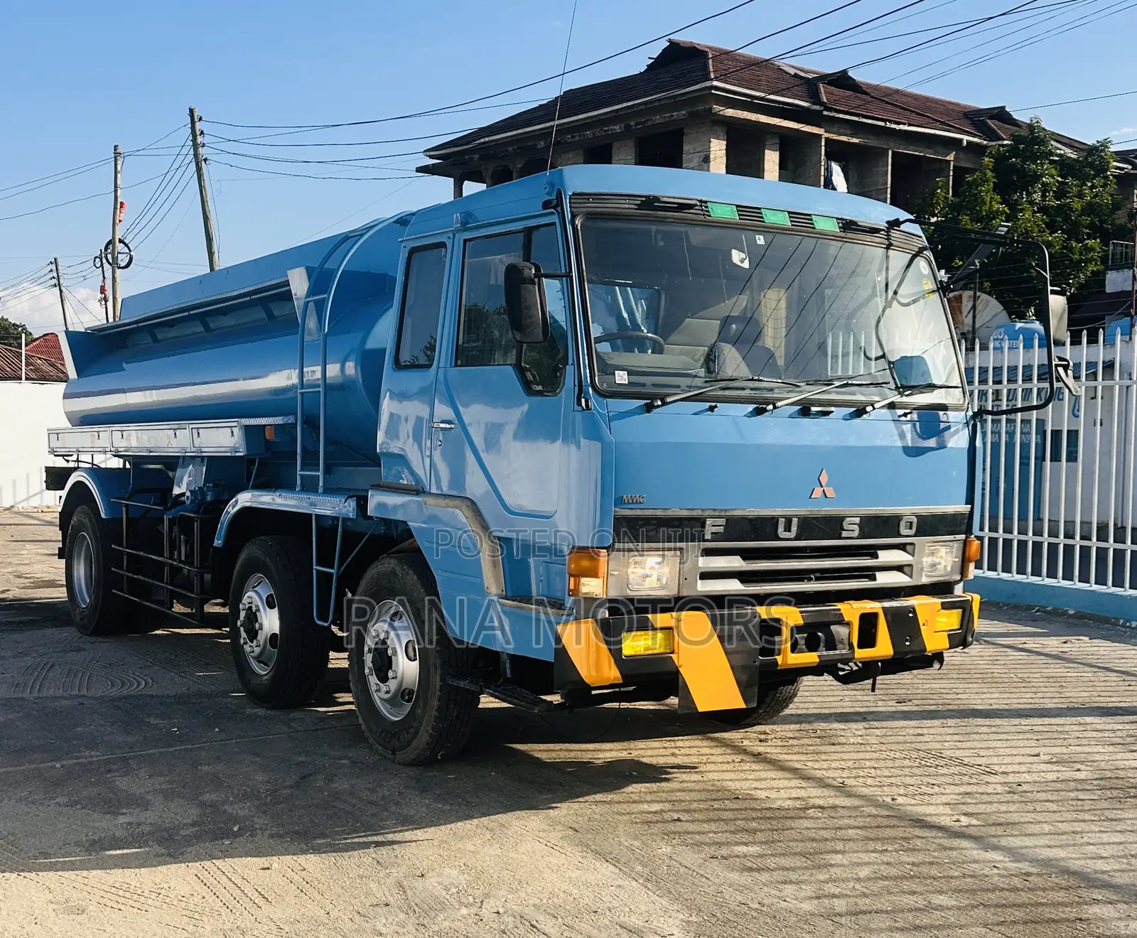 Mitsubishi Fuso Sewrage Tank