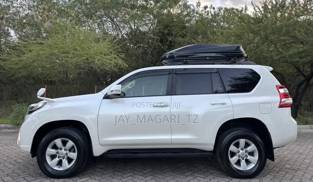 Toyota Land Cruiser Prado 2016 White
