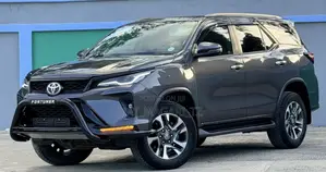 Toyota Fortuner 2024 Gray