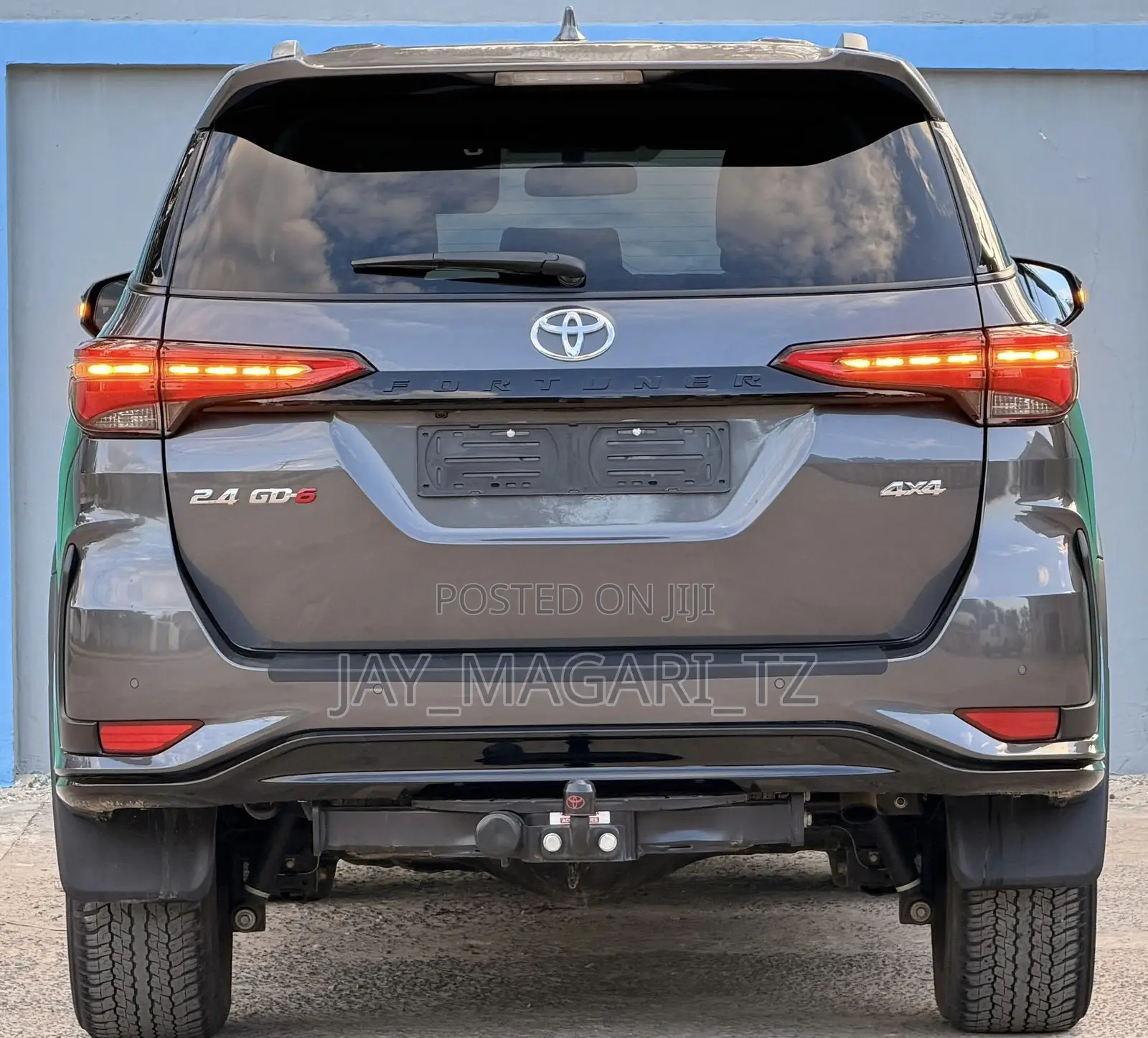 Toyota Fortuner 2024 Gray