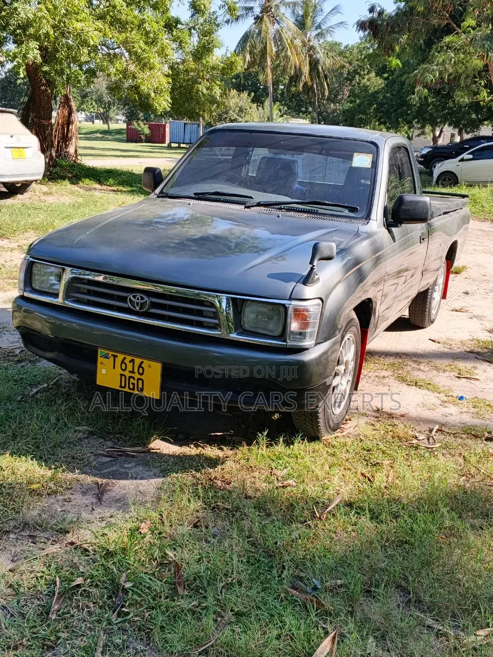 Toyota Hilux 2003 Burgundy
