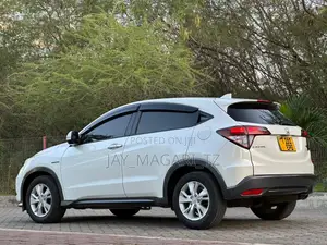 Honda Vezel 2016 White