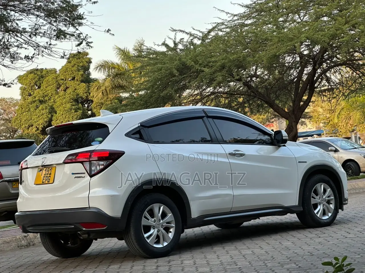 Honda Vezel 2016 White