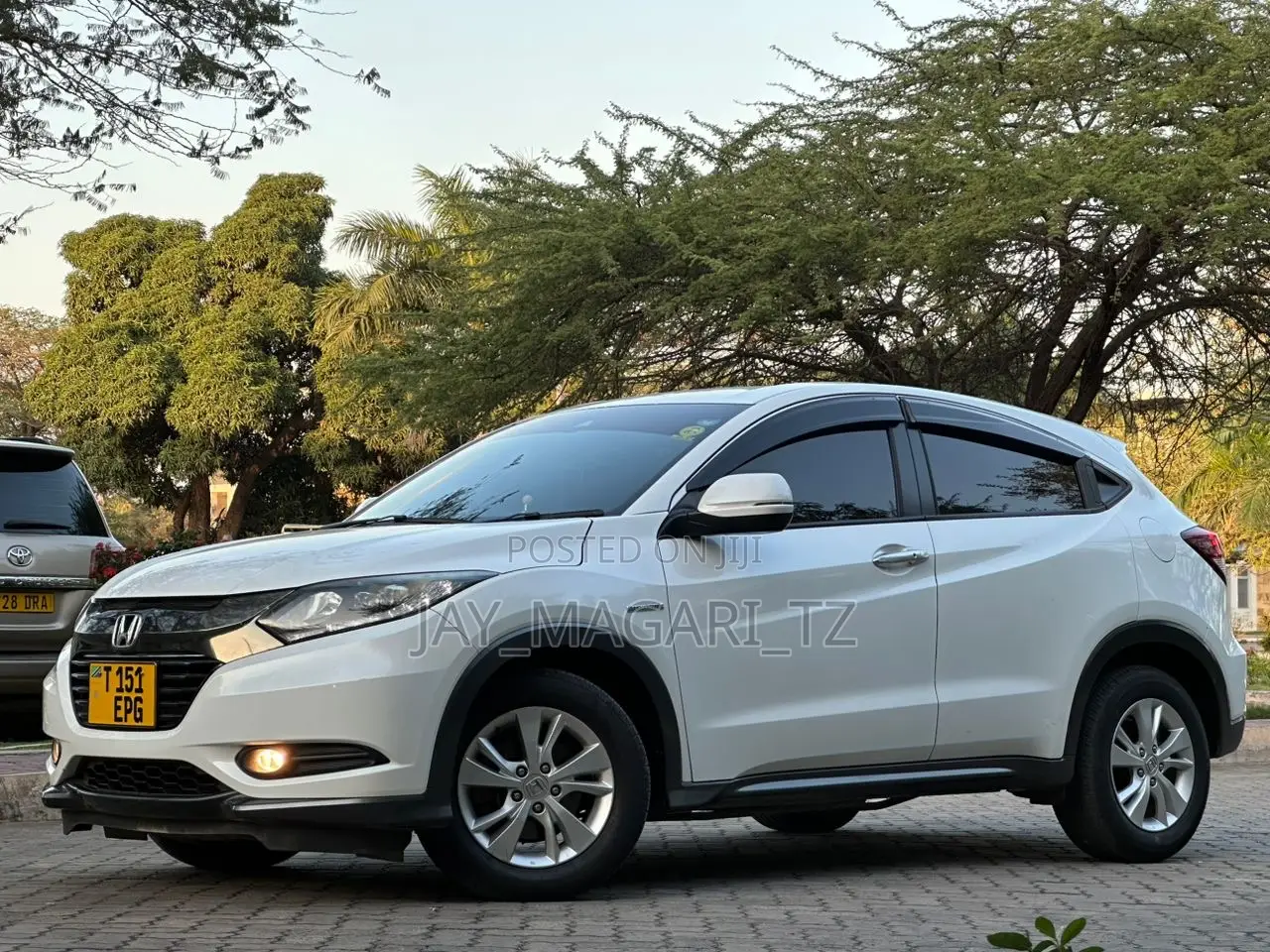 Honda Vezel 2016 White