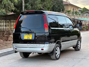 Toyota Noah 2003 Black