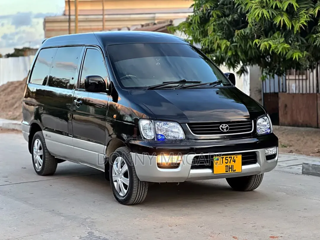 Toyota Noah 2003 Black