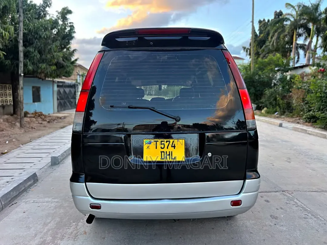 Toyota Noah 2003 Black