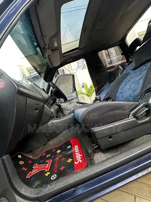 Toyota RAV4 Base 4x4 1999 Blue