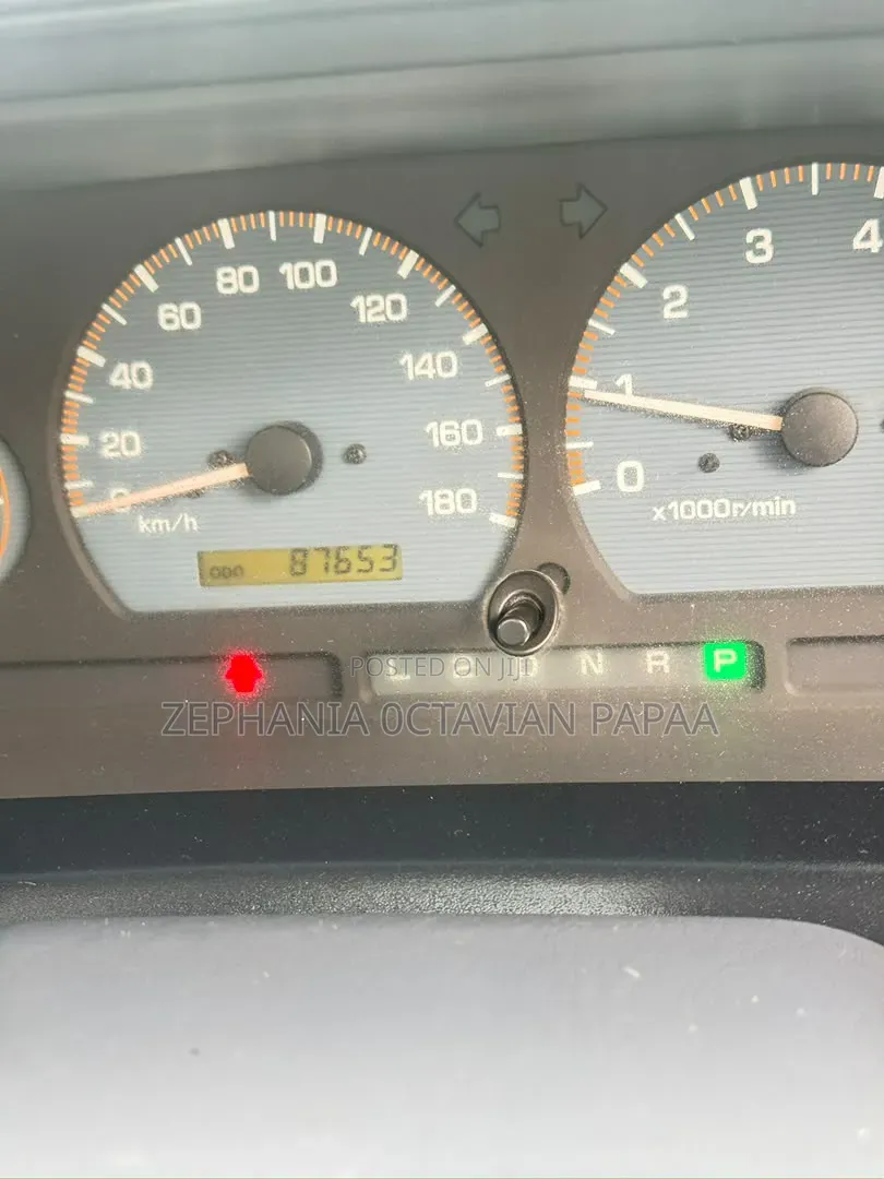 Toyota Noah 2001 Silver