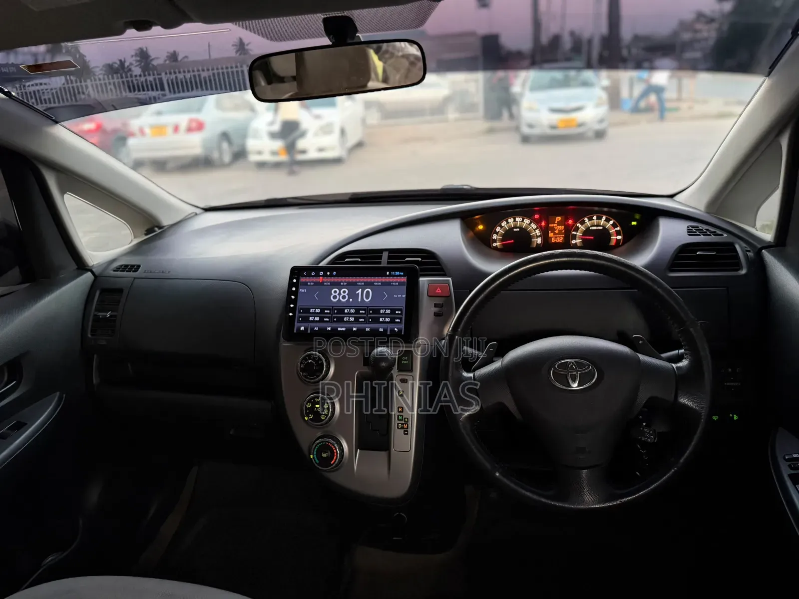 Toyota Ractis 2008 Gray