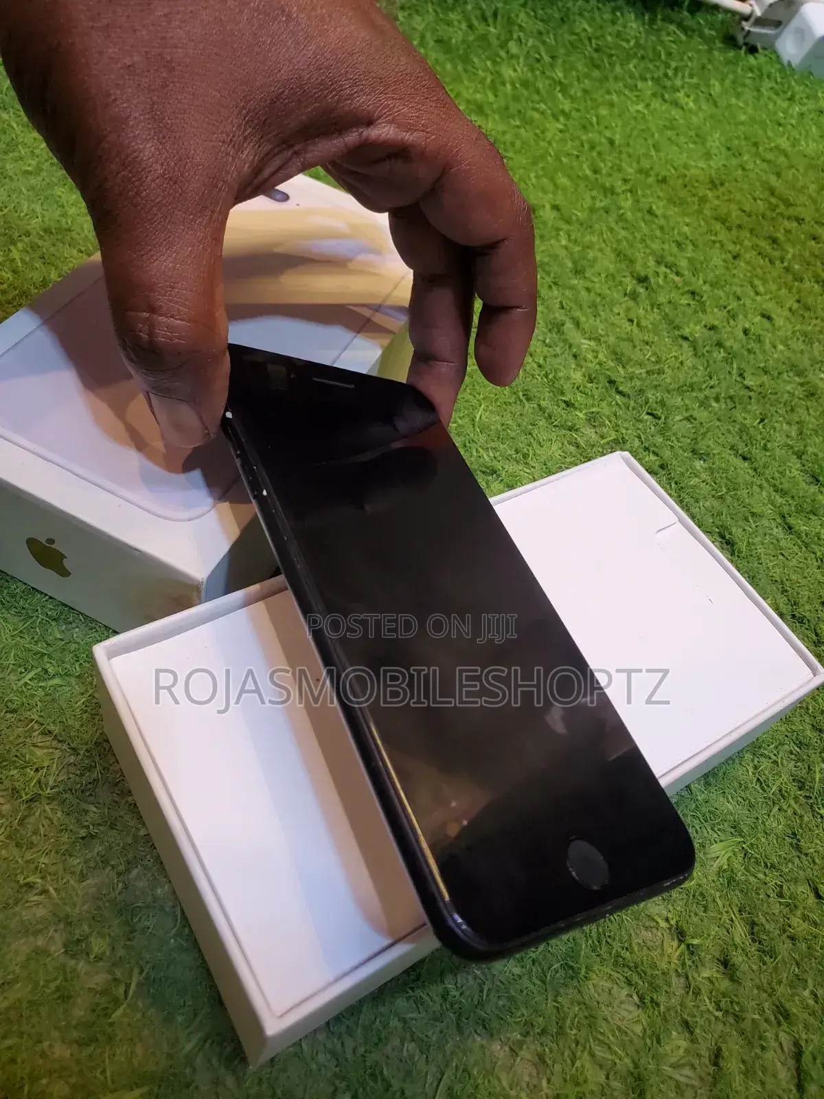 New Apple iPhone 7 Plus 256 GB Black