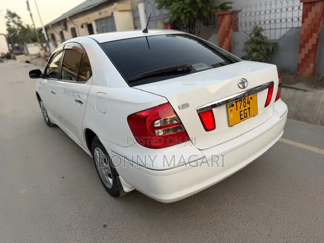 Toyota Premio 2004 White