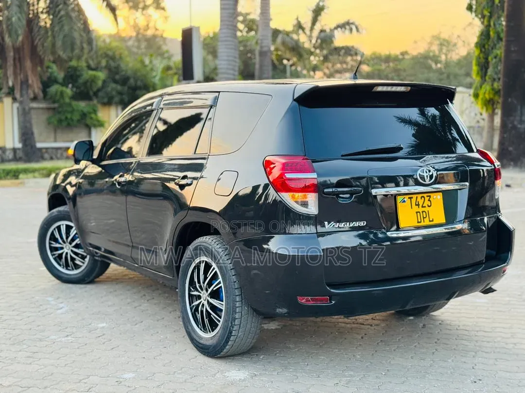 Toyota Vanguard 2007 Black