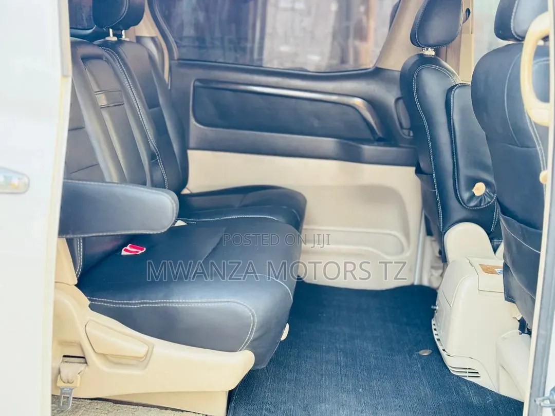 Toyota Alphard 2006 White