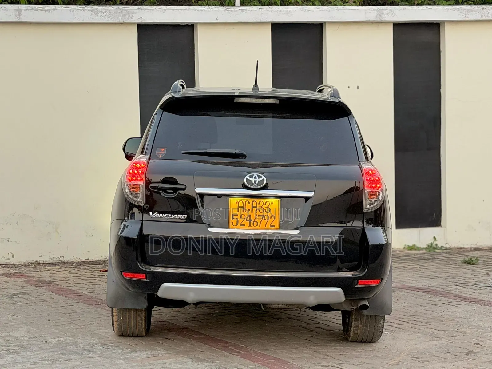 Toyota Vanguard 2009 Black