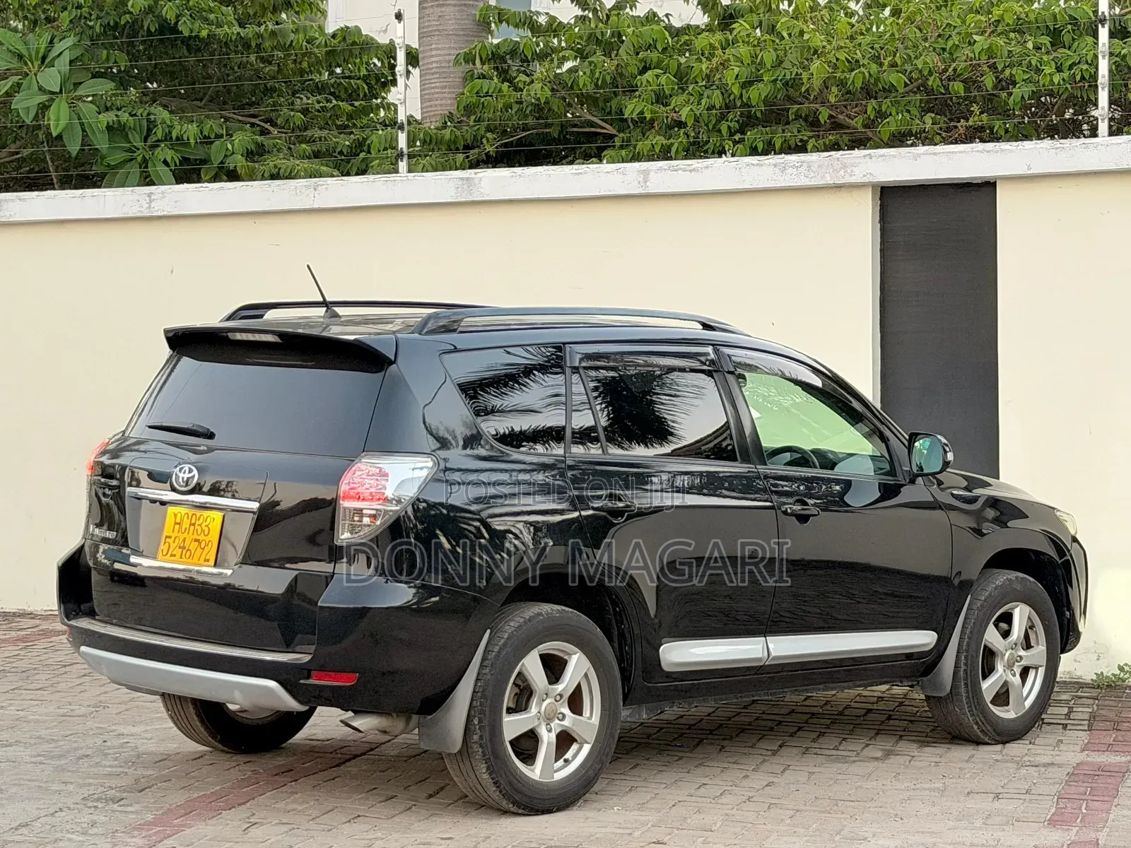 Toyota Vanguard 2009 Black
