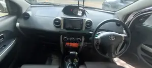 Toyota IST 2002 White