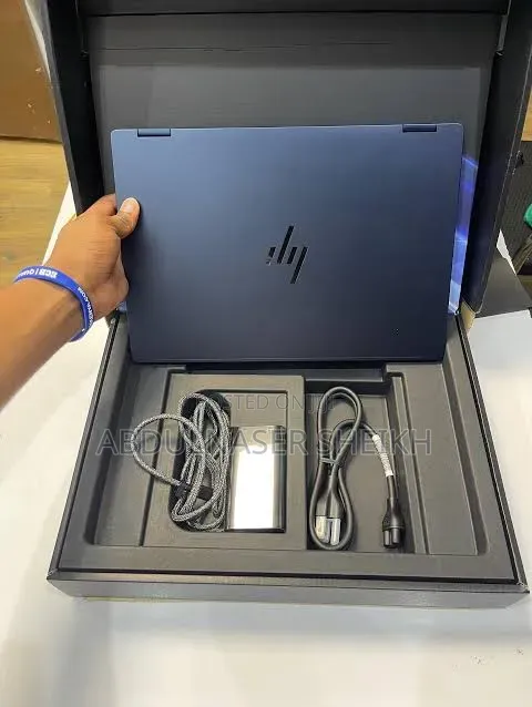 New Laptop HP OmniBook X Flip 14" 16GB Intel Core Ultra 7 SSD 1T