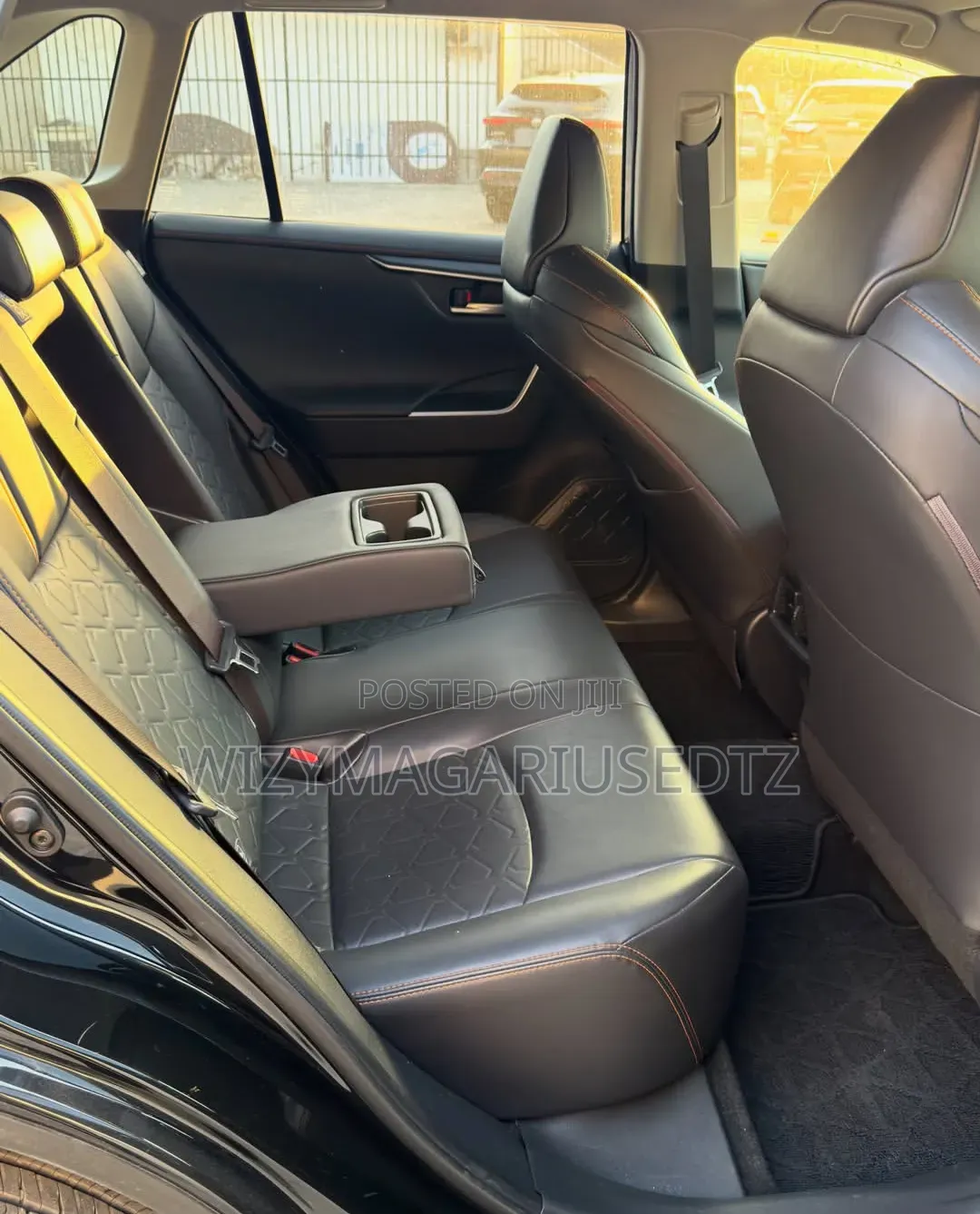 Toyota RAV4 2019 Brown