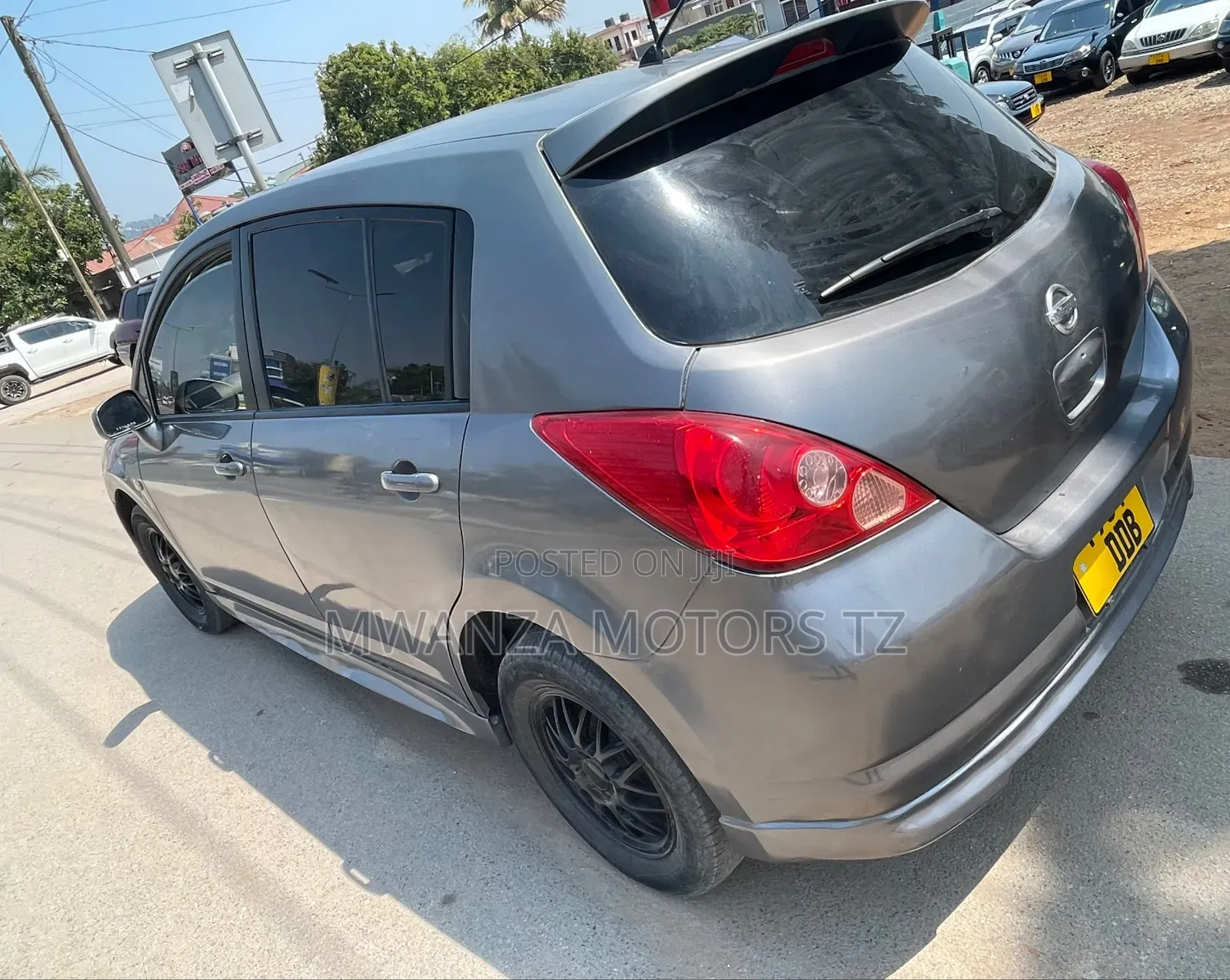 Nissan Tiida 2007 Gray