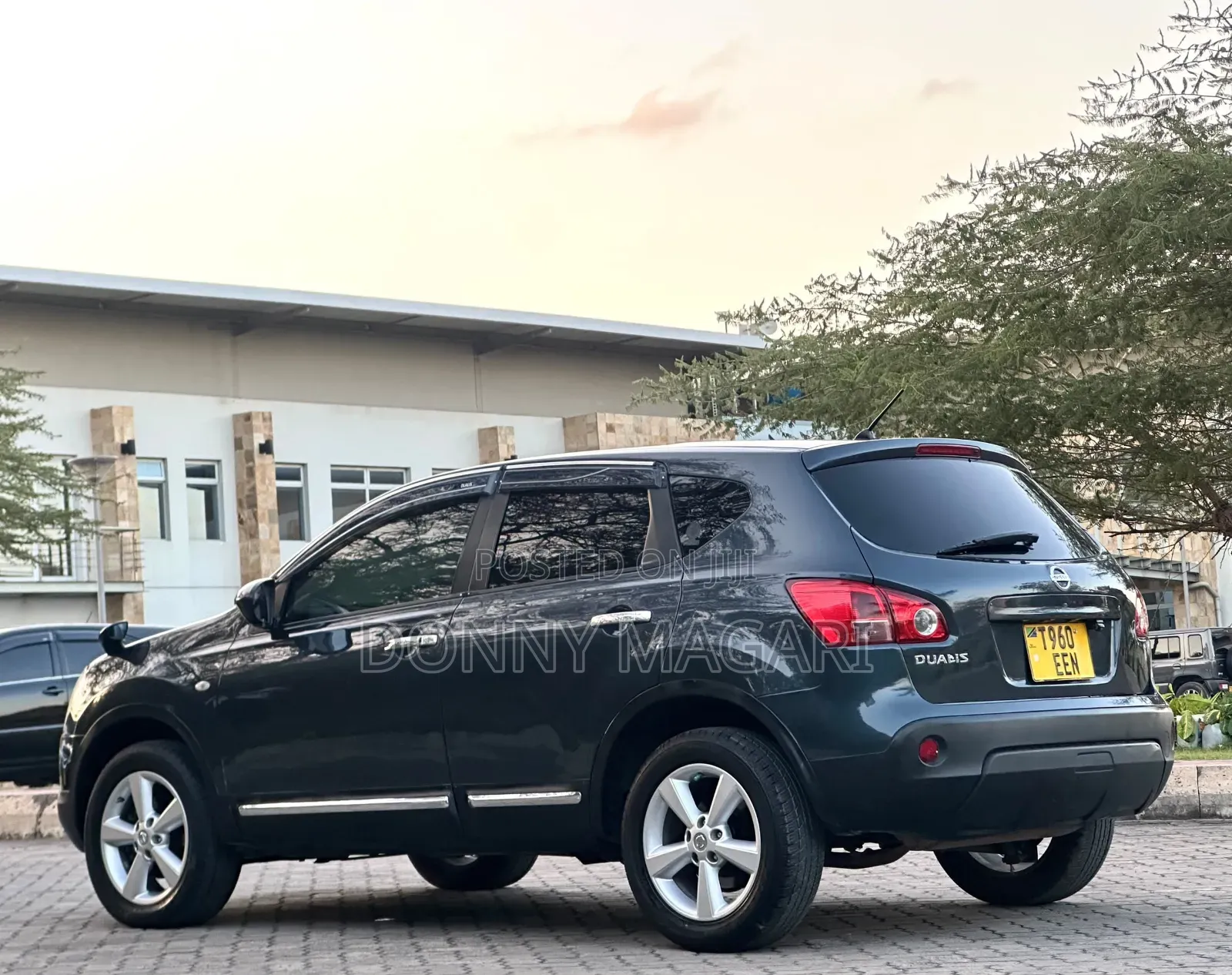 Nissan Dualis 2011 Gray