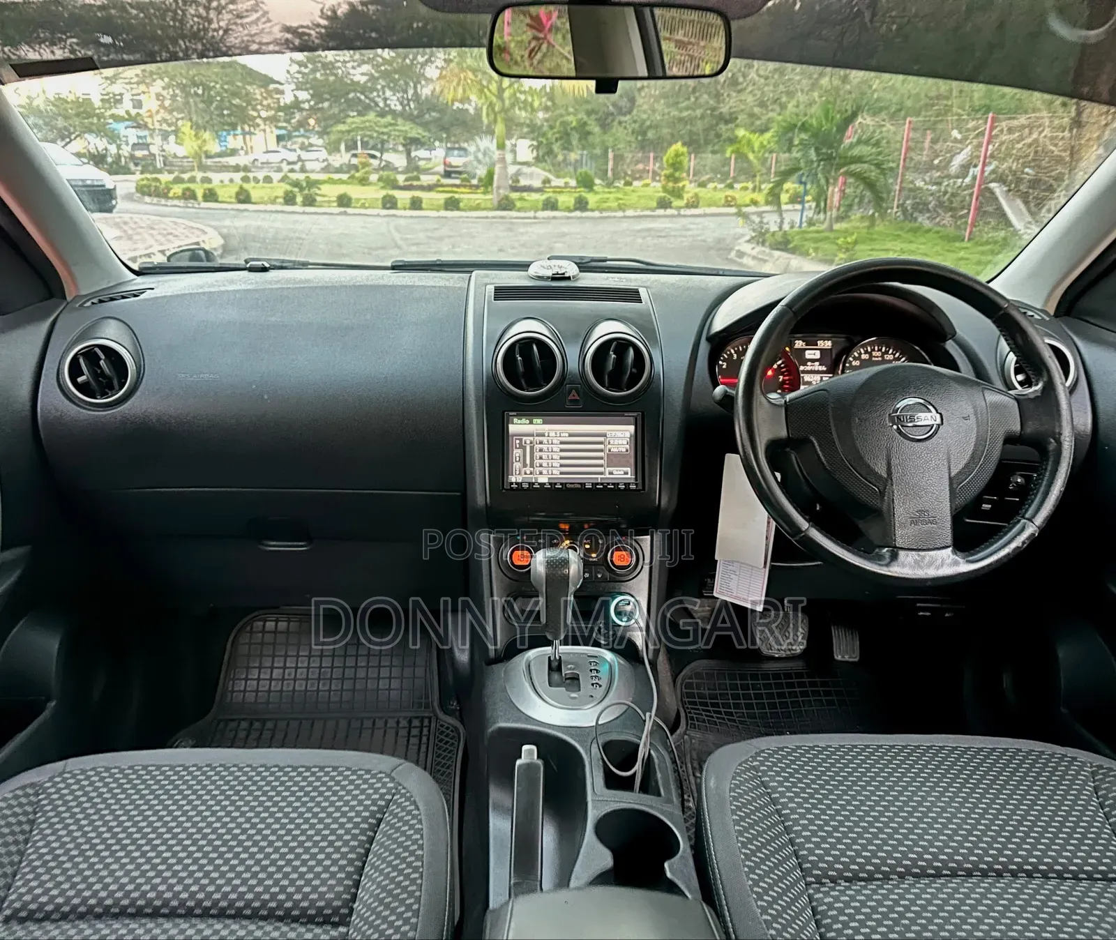 Nissan Dualis 2011 Gray