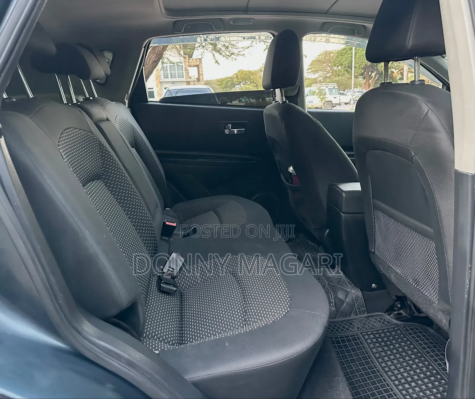 Nissan Dualis 2011 Gray
