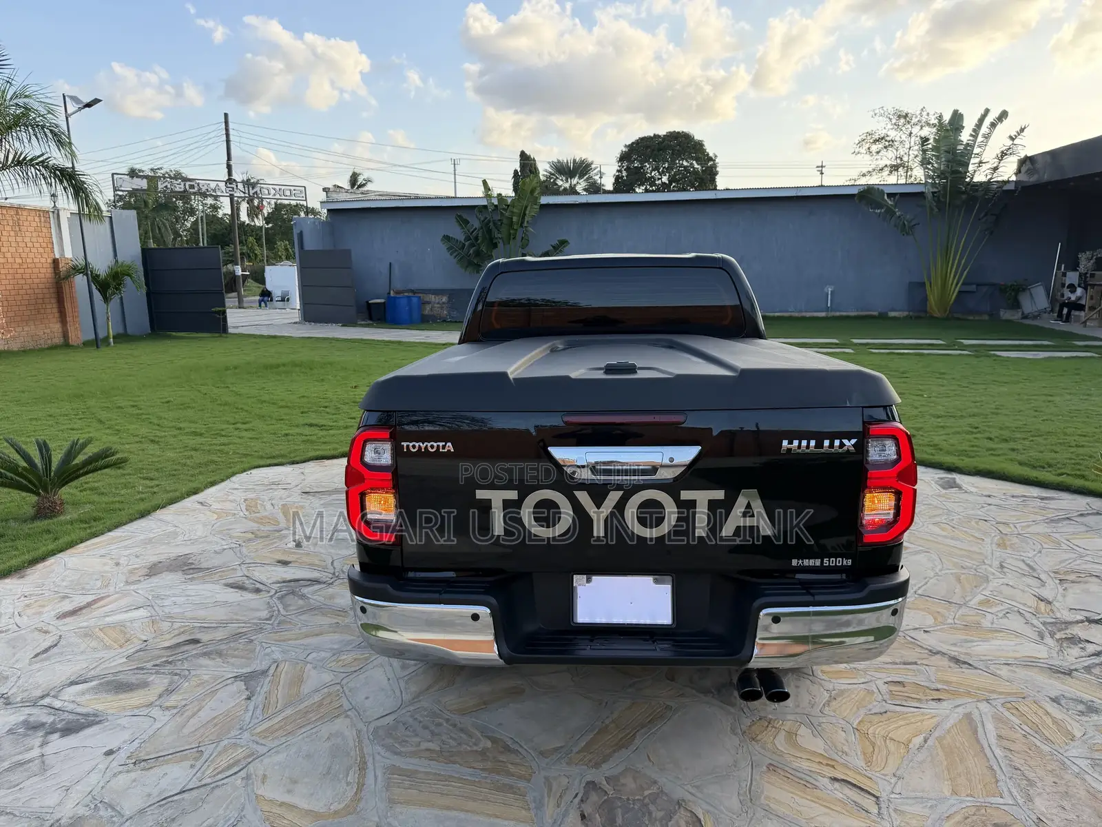 Toyota Hilux 2021 Black