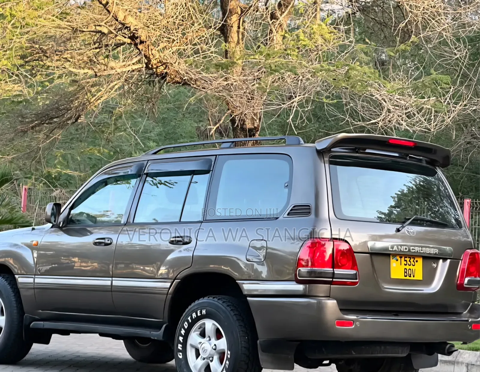 Toyota Land Cruiser Prado 2001 Gray