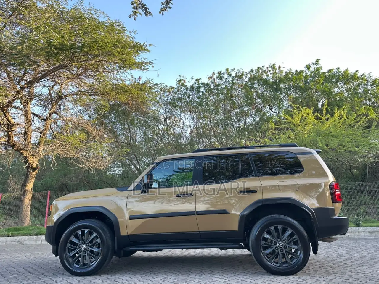 Toyota Land Cruiser Prado 2.8 2025 Brown