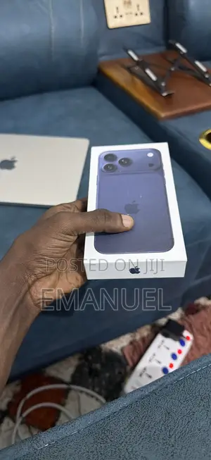 New Apple iPhone 17 Pro Max 256 GB Blue