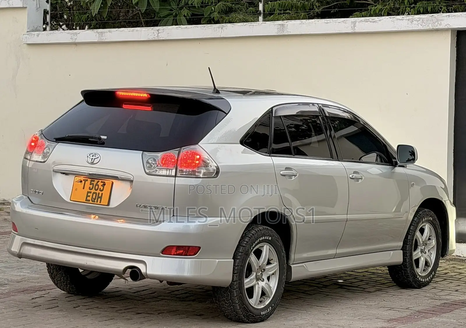 Toyota Harrier 2005 Silver