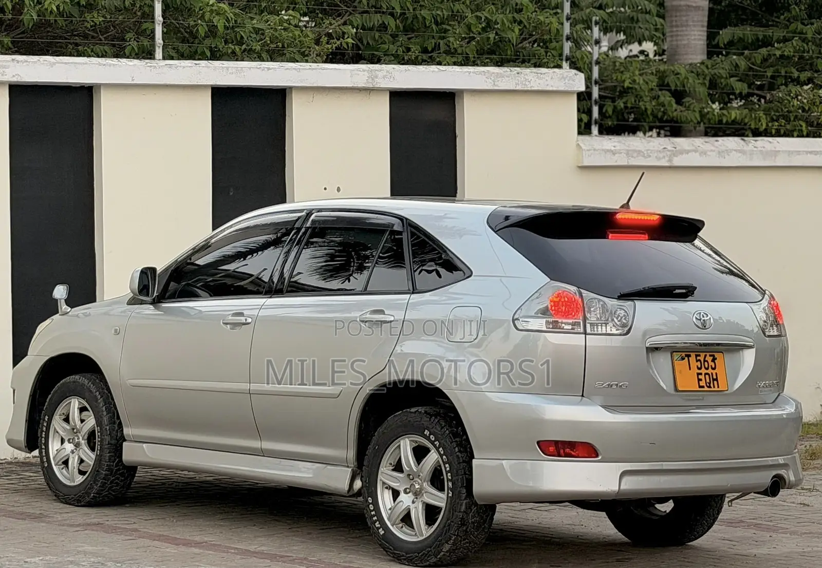 Toyota Harrier 2005 Silver