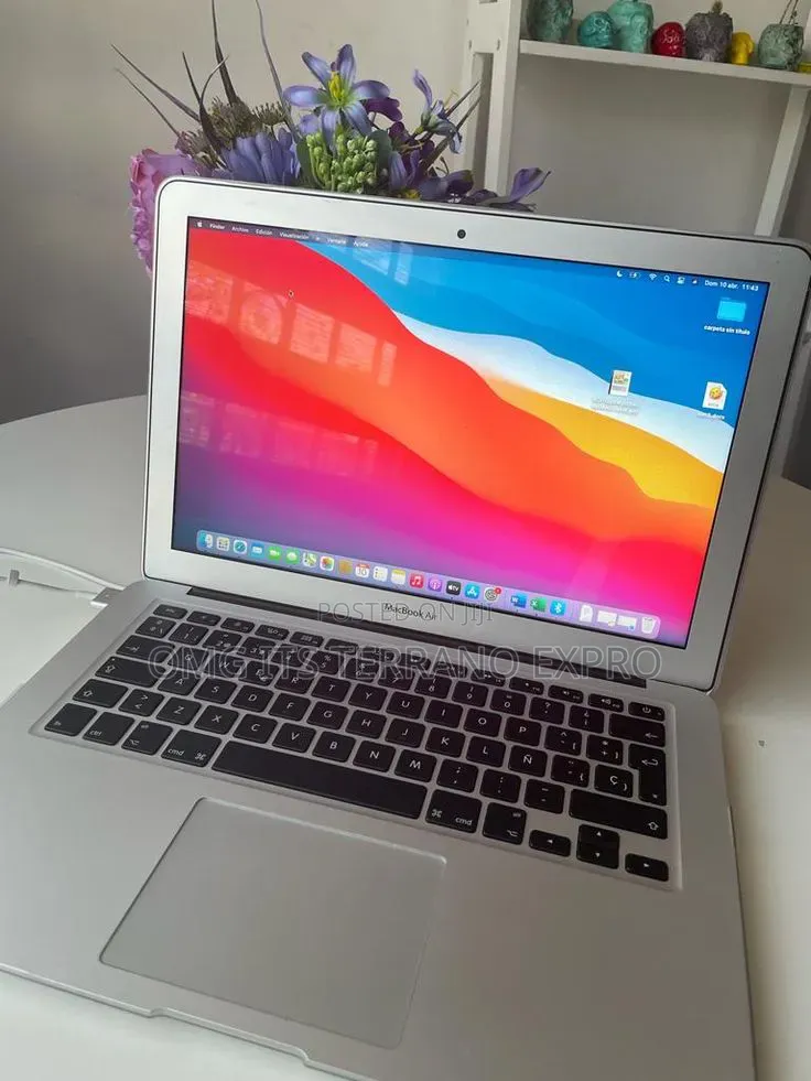 Laptop Apple MacBook Air 2017 8GB Intel Core i5 SSD 128GB