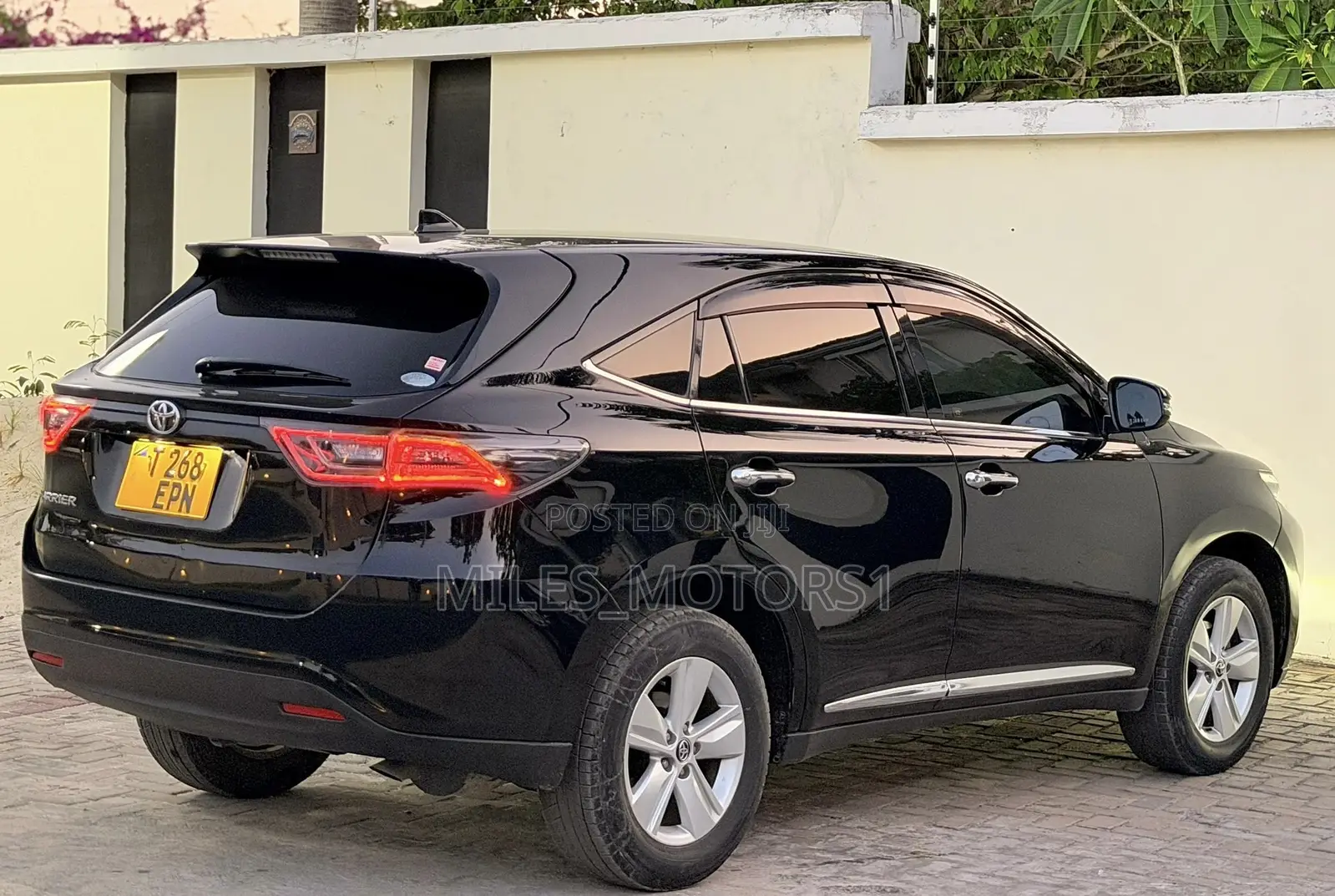 Toyota Harrier 2015 Black