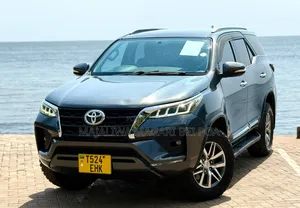 Toyota Fortuner 2016 Gray