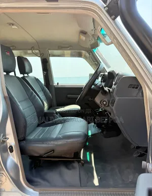 Toyota Land Cruiser 2019 White