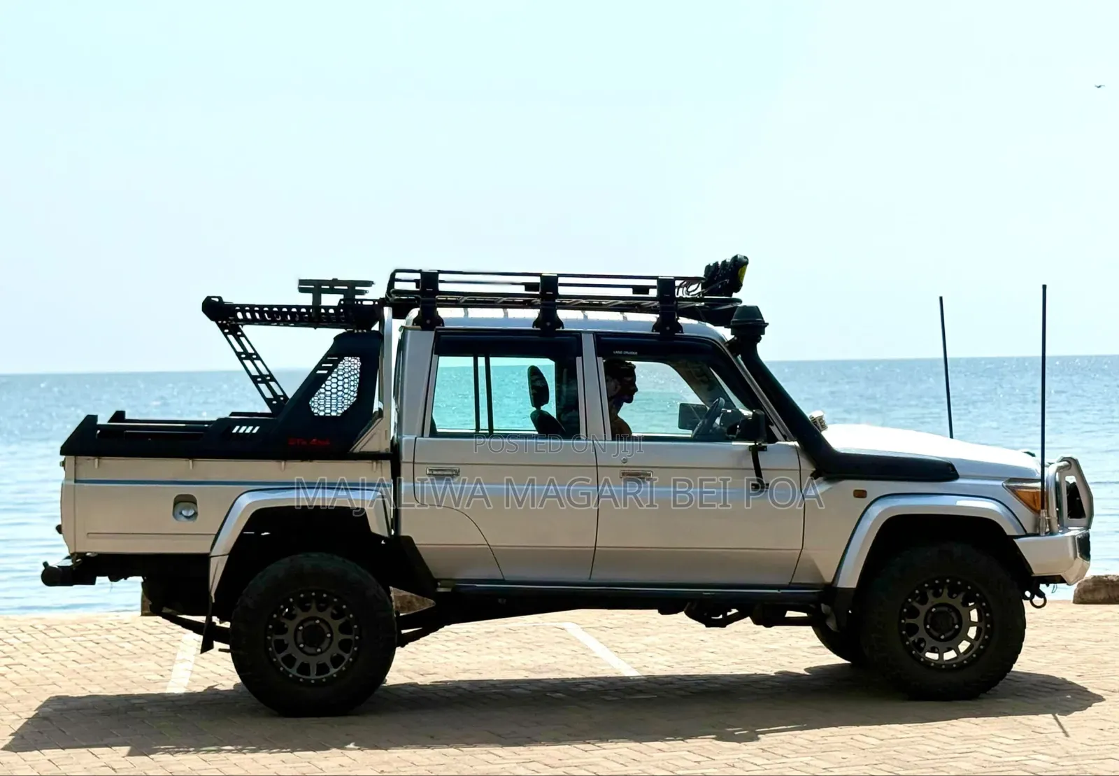 Toyota Land Cruiser 2019 White