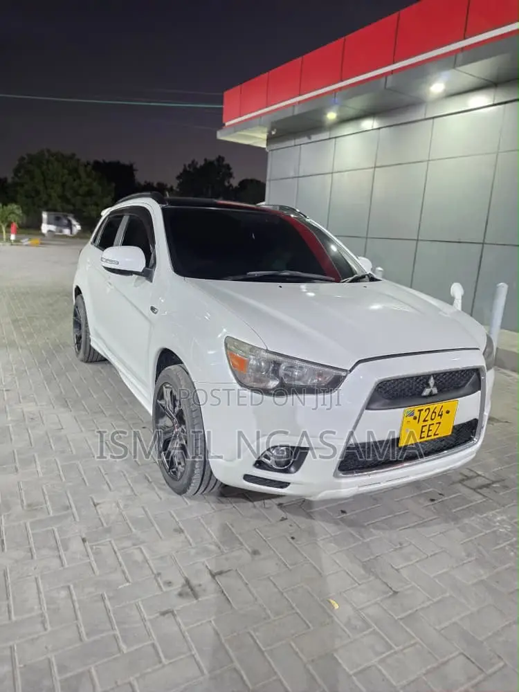 Mitsubishi RVR 2010 White