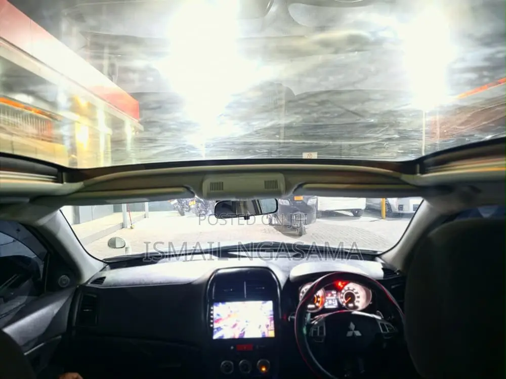 Mitsubishi RVR 2010 White