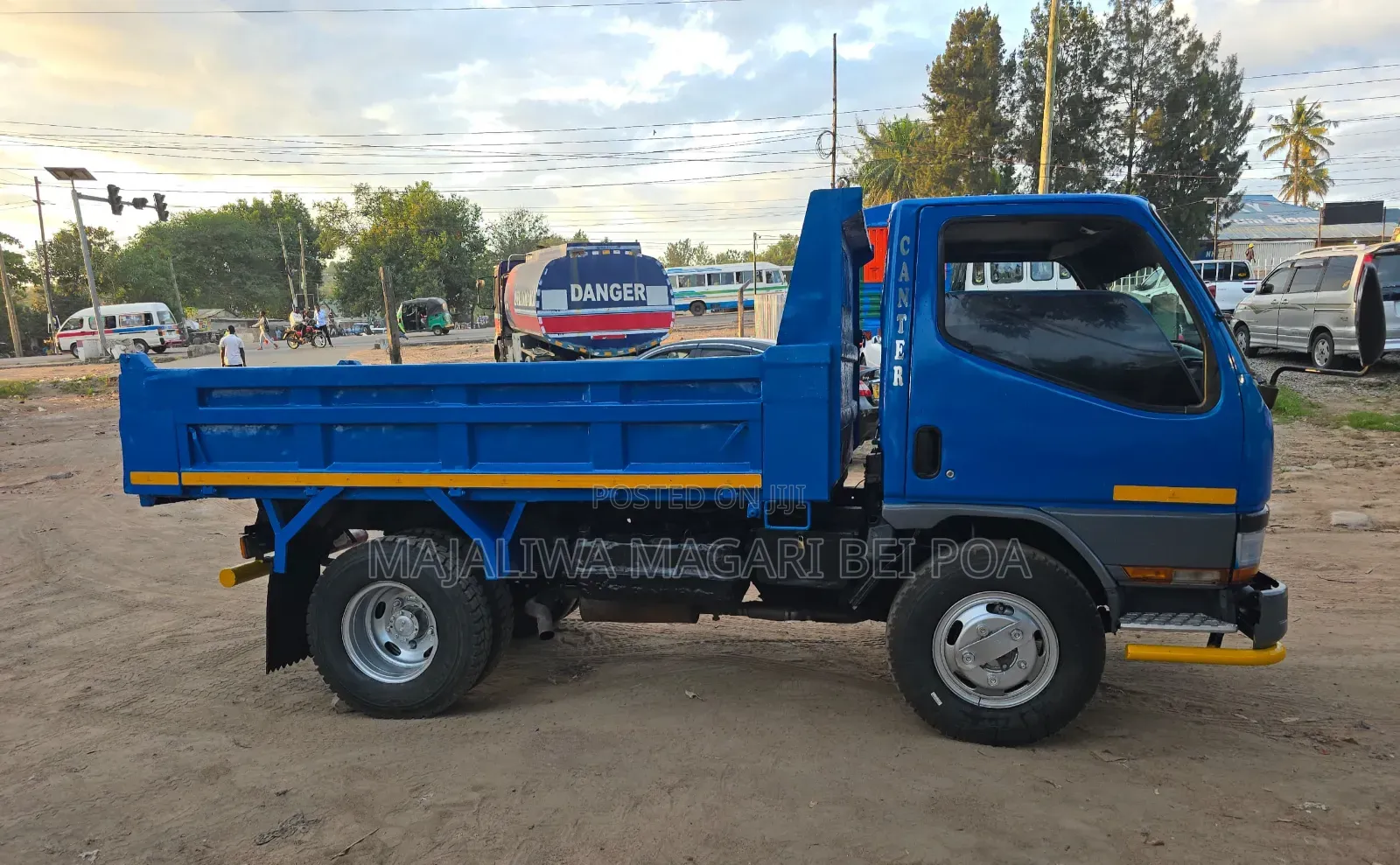 Mitsubishi Canter 1999 Blue