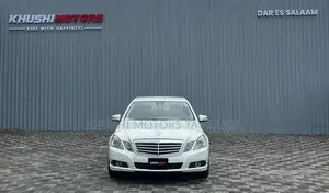 Mercedes-Benz E250 2009 Off white