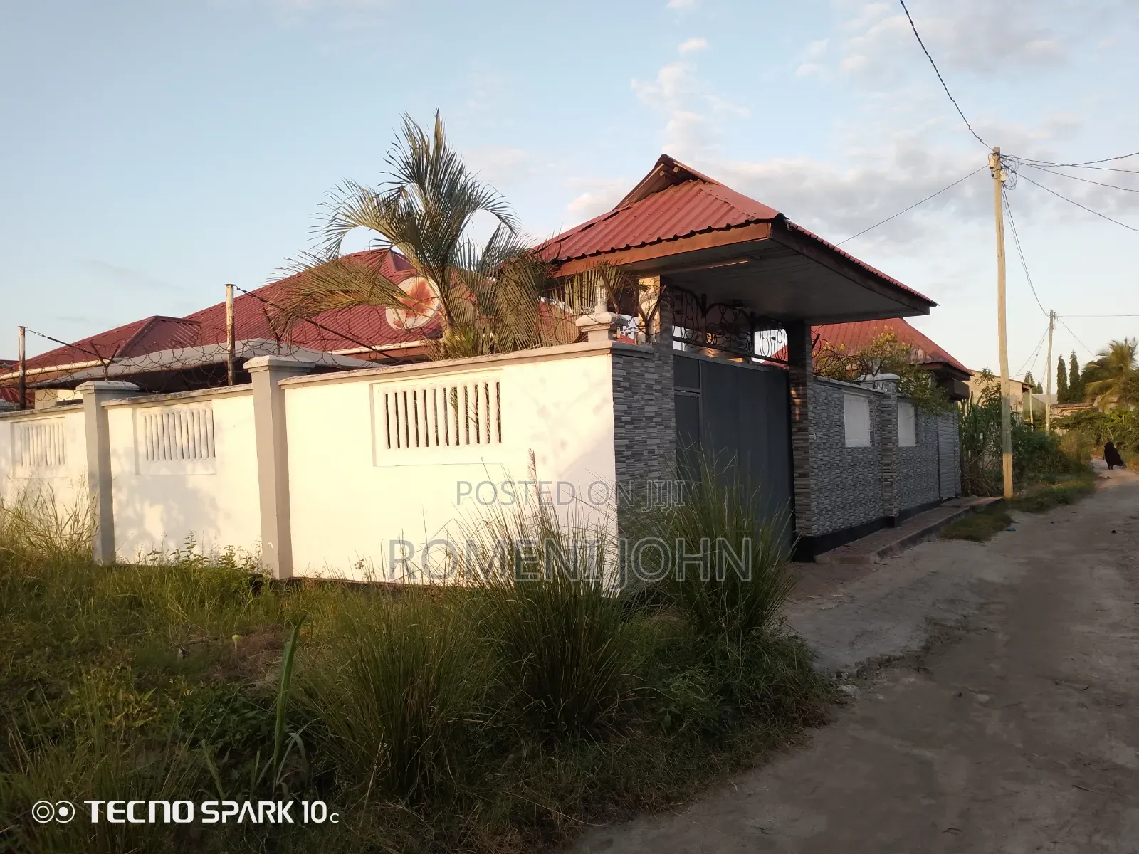 7bdrm Apartment in Tanzania Daresalaam., Ilala for sale